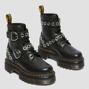DR MARTENS AUDRICK HARDWARE BLACK LEATHER PLATFORM BOOTS Size: 7 in box!